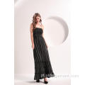 Vestido maxi listrado vertical em preto e branco